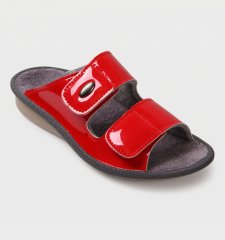 Chaussures orthopédiques à la maison