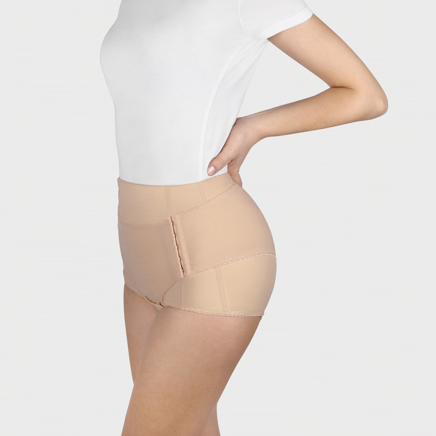 Bandage-culottes orthopédiques pour l'abaissement des organes pelviens Ovo-445 ОВО-445