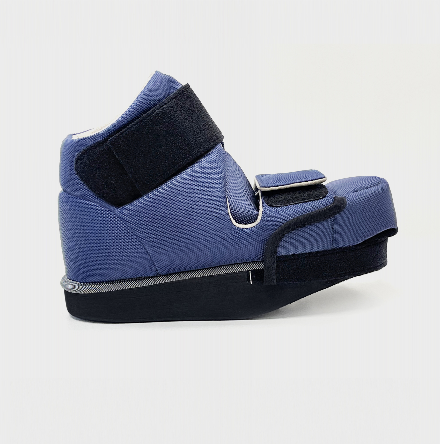 Chaussures orthopédiques pour le déchargement de l'avant-pied LM-404